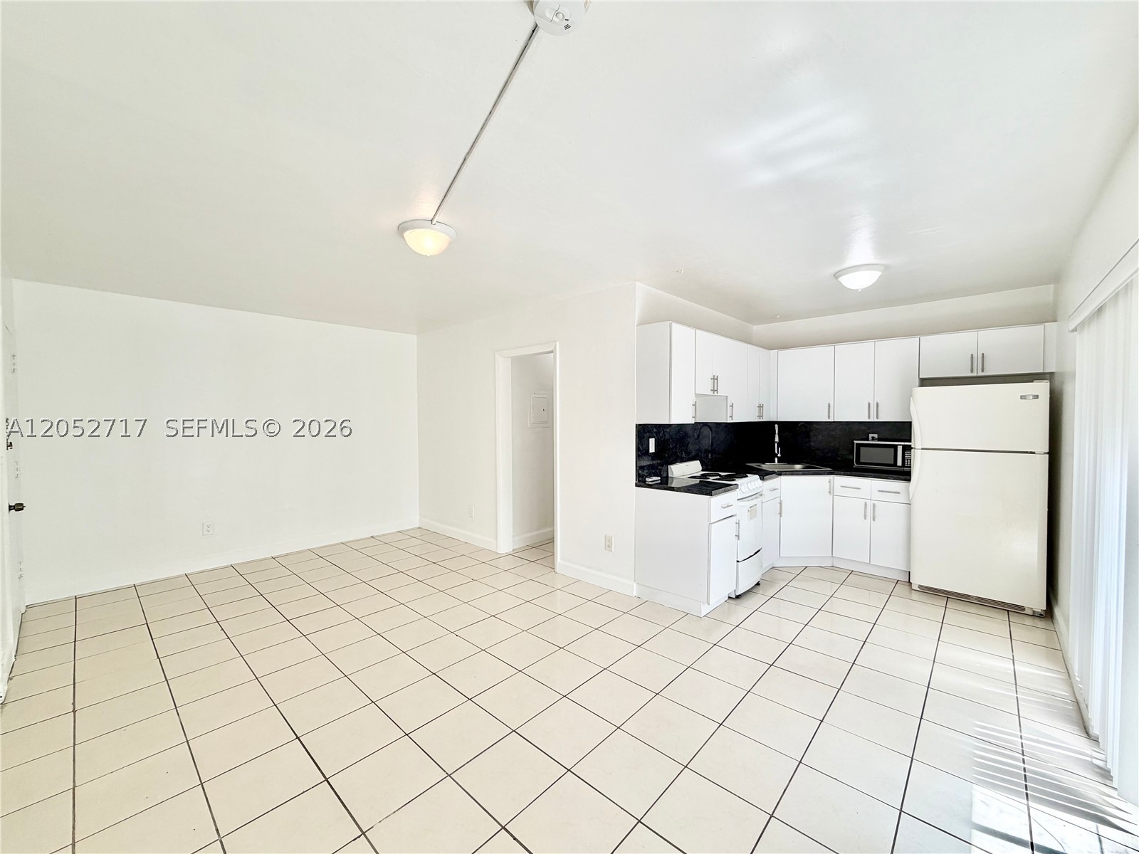 GOLFVIEW PARK - Residential Lease