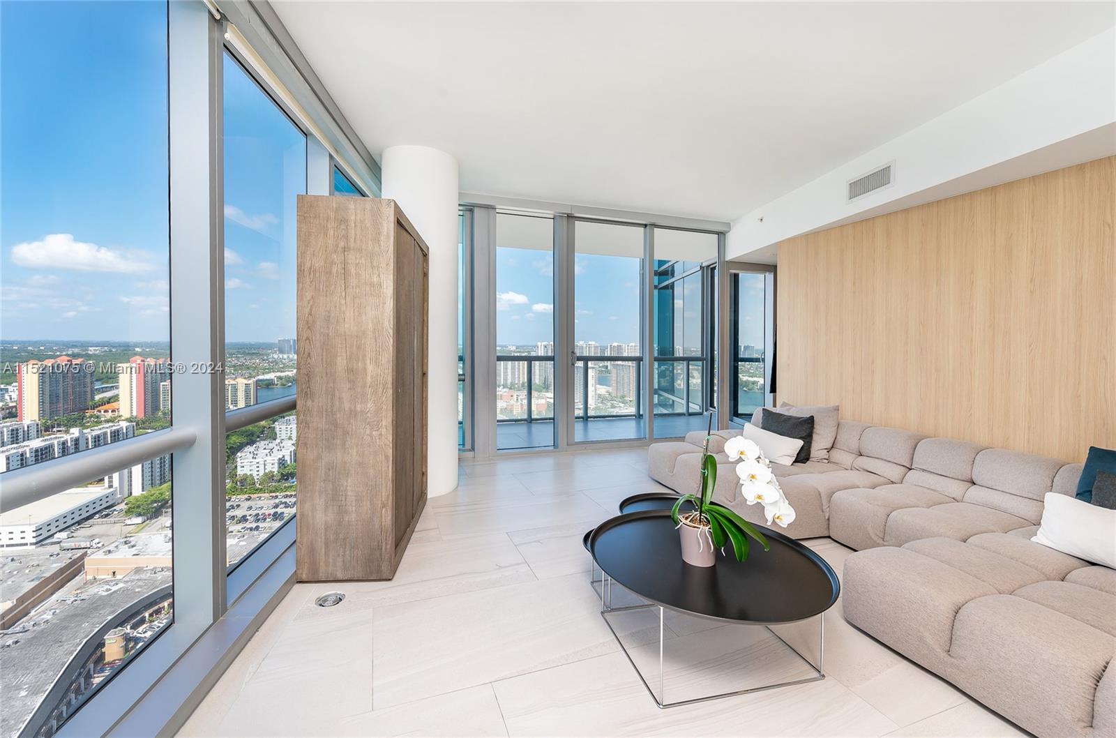 JADE OCEAN CONDO - Residential