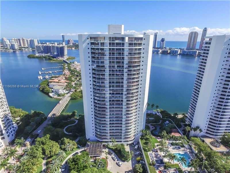 WILLIAMS ISLAND - Residential