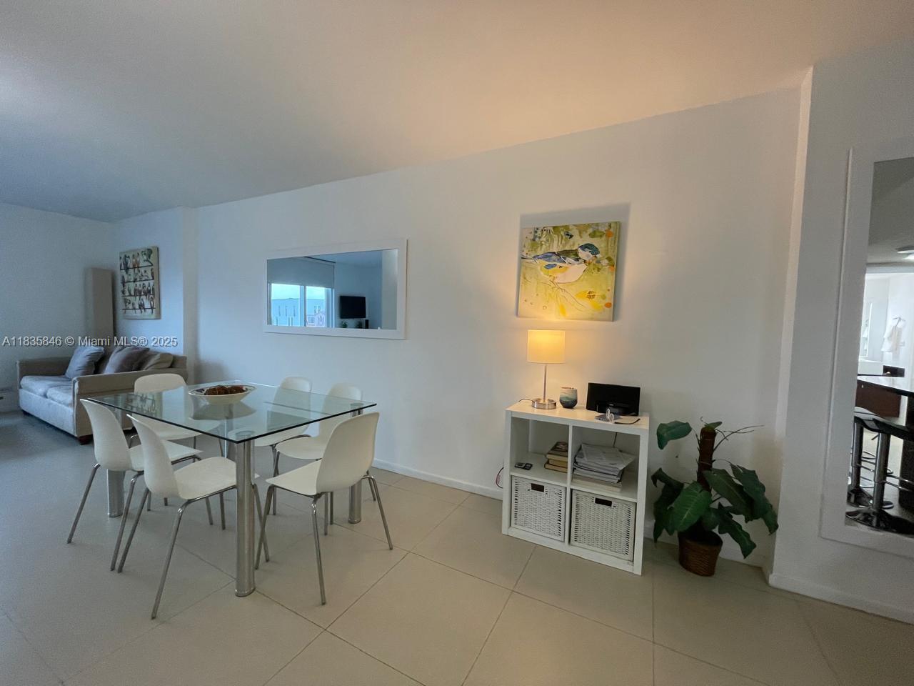 RONEY PALACE CONDO - Residential
