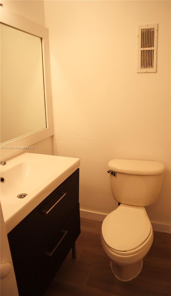 LAGUNA CLUB WEST CONDO BL - Residential Lease
