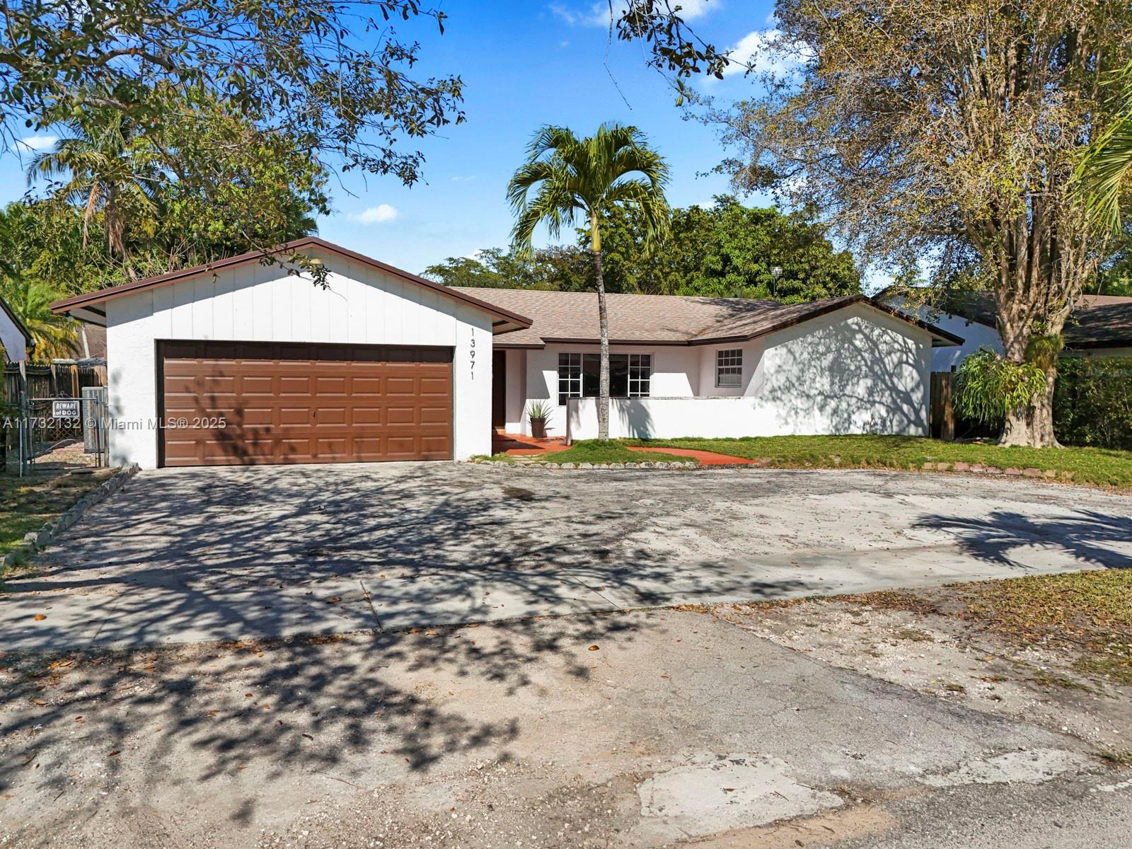 SHORES CALUSA - Residential