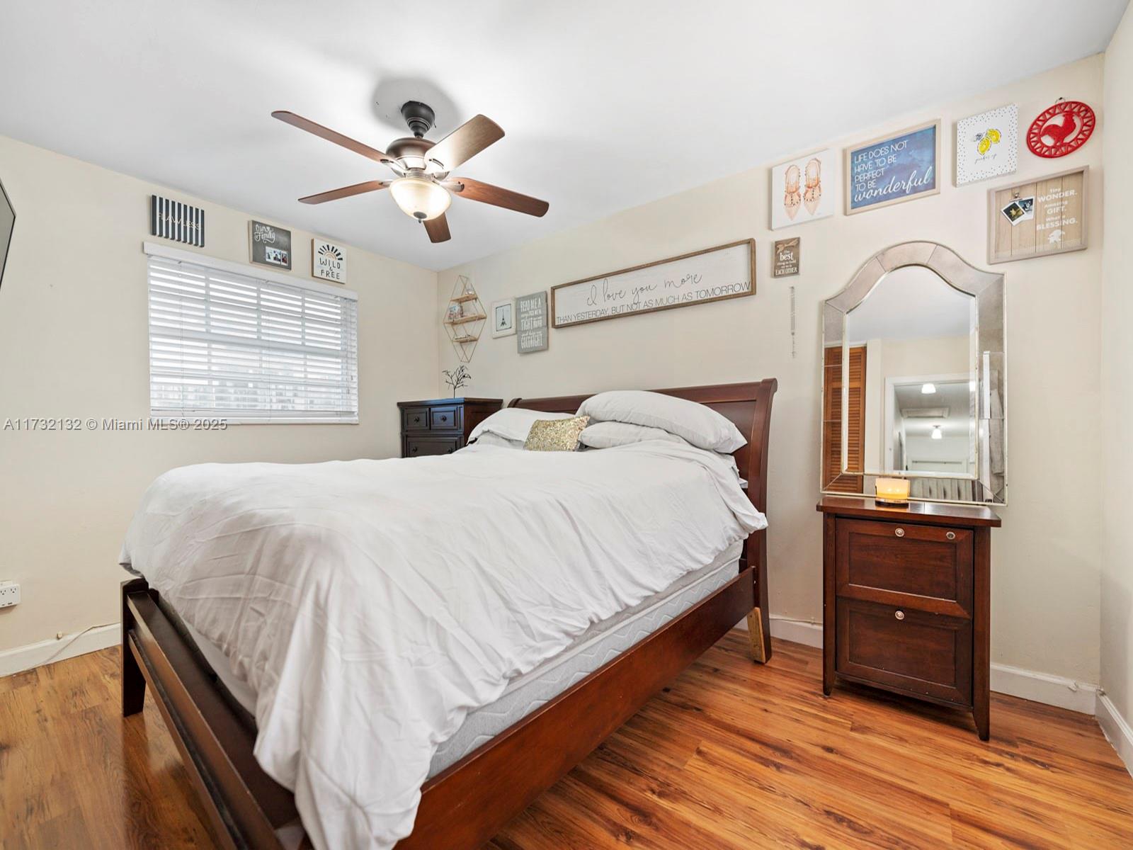 SHORES CALUSA - Residential