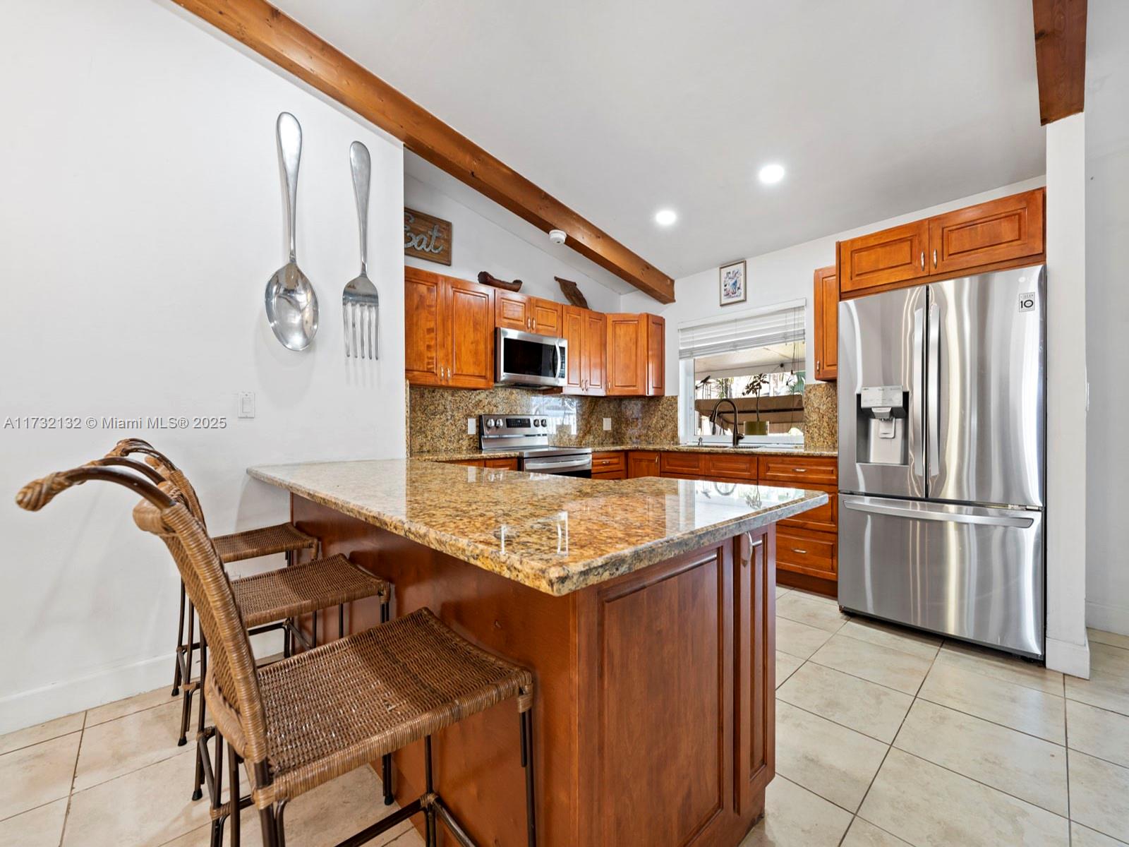 SHORES CALUSA - Residential