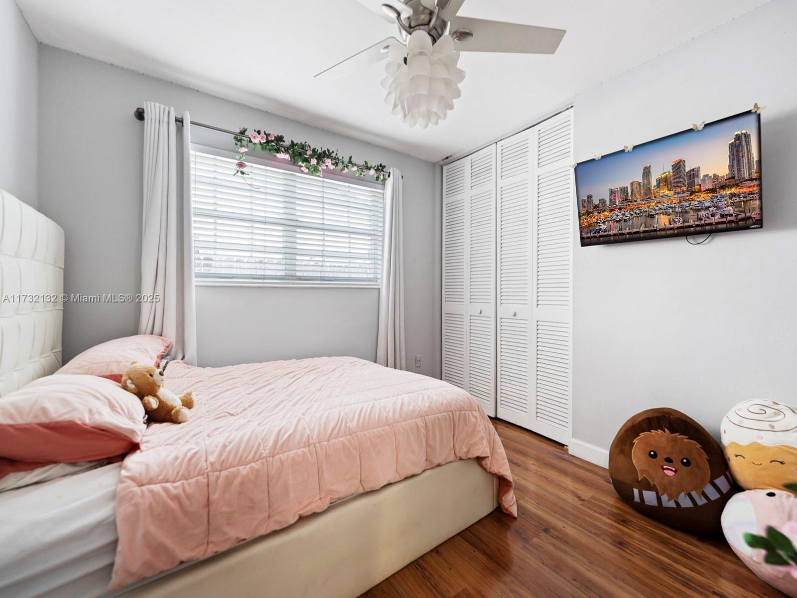 SHORES CALUSA - Residential