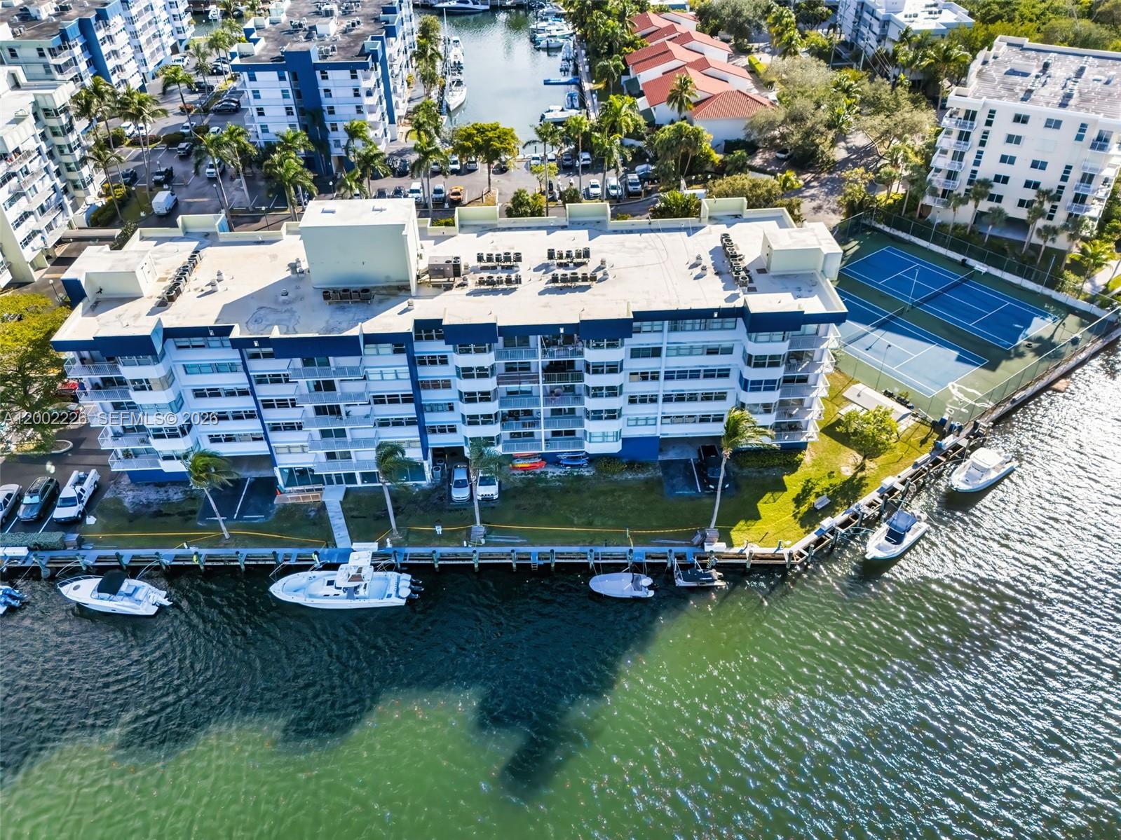 REEF NORTH CONDO - Residential