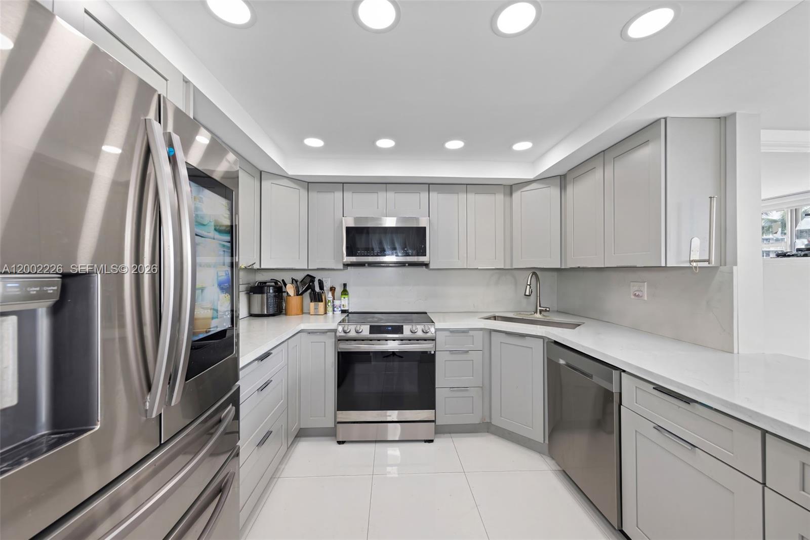 REEF NORTH CONDO - Residential