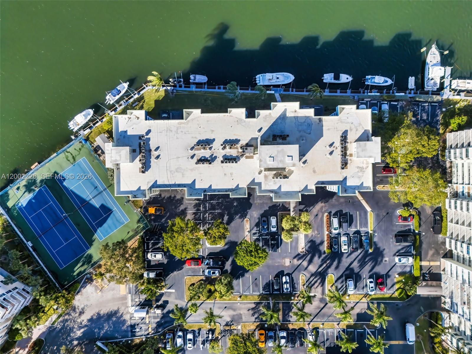 REEF NORTH CONDO - Residential