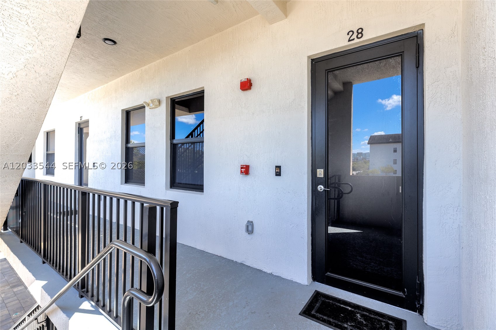 APEX AT PARK CENTRAL COND - Residential Lease