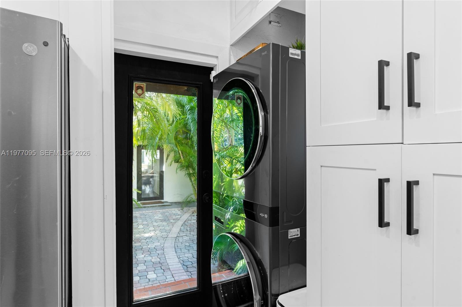 ADEMAR PARK AMD PL - Residential
