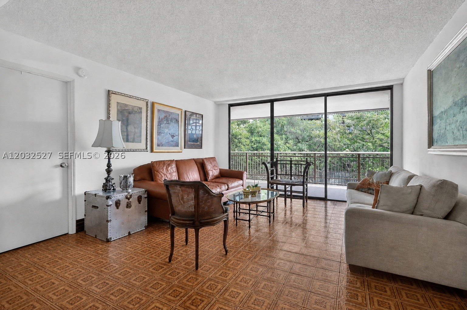 YACHT HARBOUR CONDO - Residential