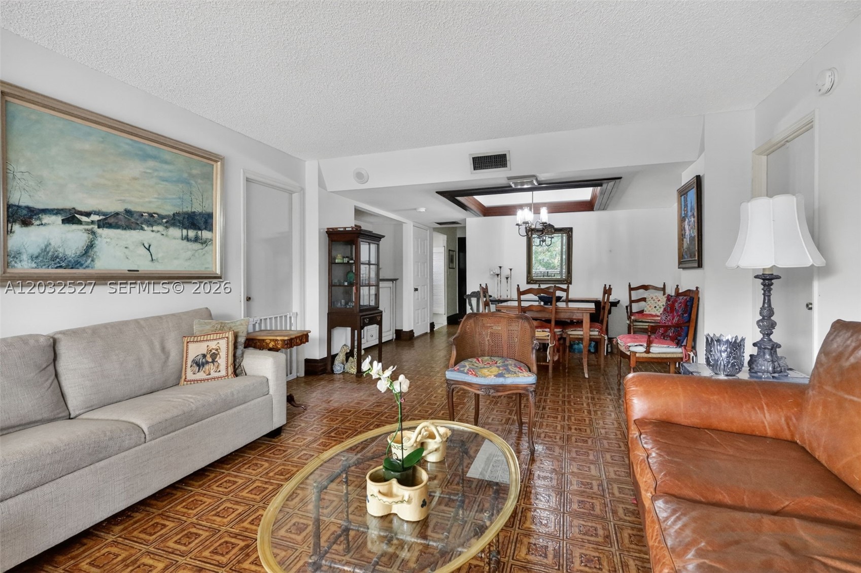 YACHT HARBOUR CONDO - Residential