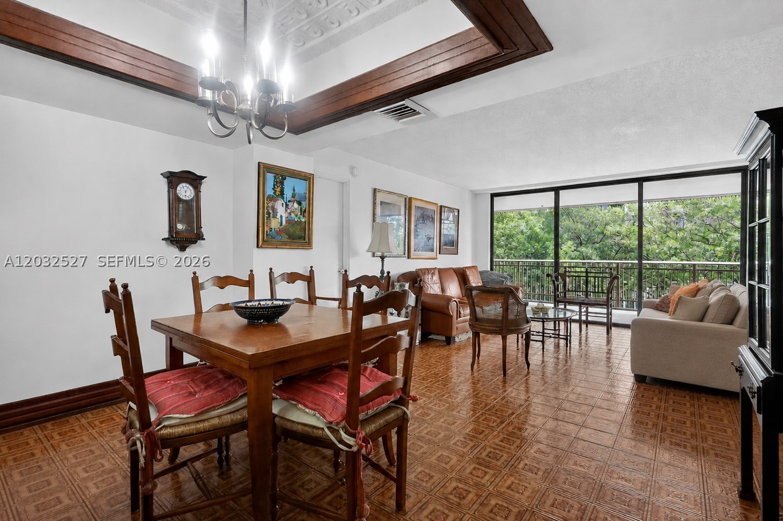 YACHT HARBOUR CONDO - Residential
