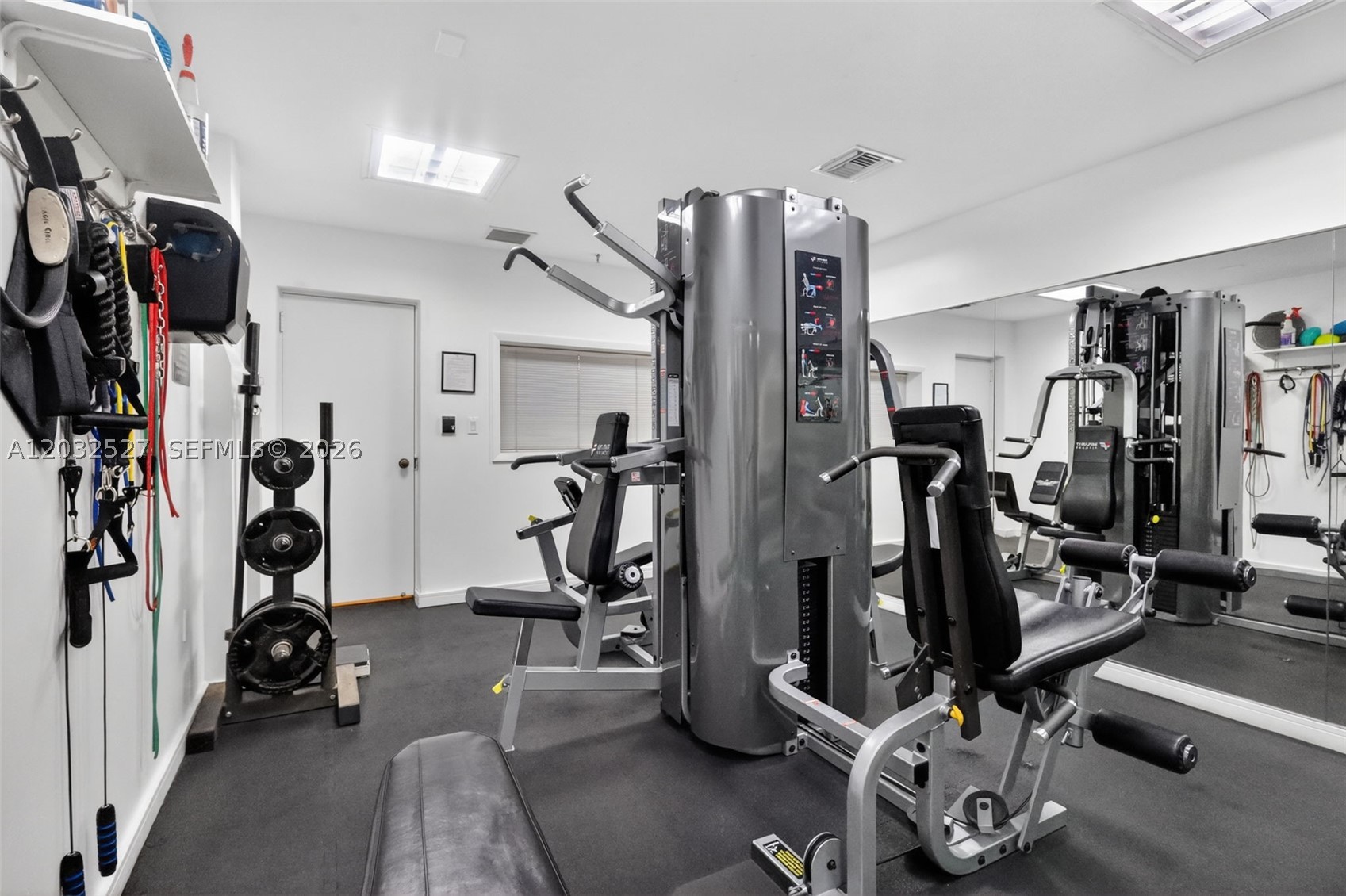 YACHT HARBOUR CONDO - Residential