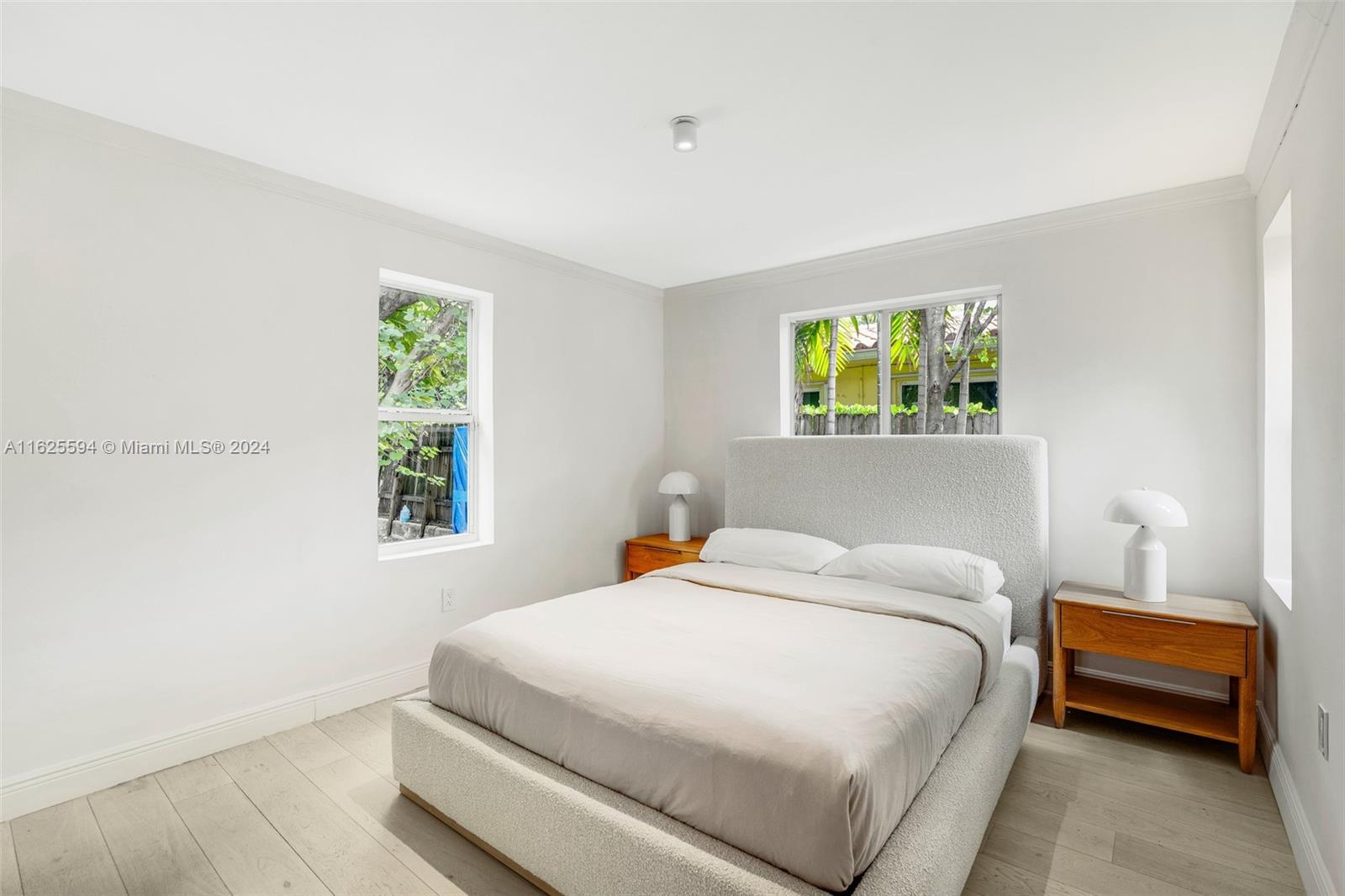 AQUA MARINE - Residential Lease