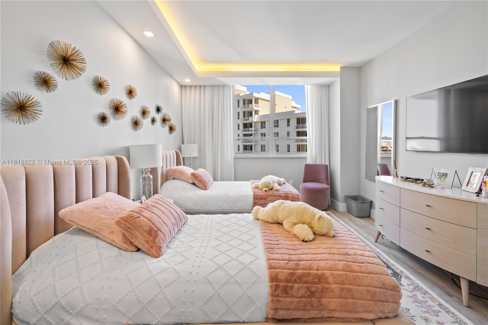 COURTS BRICKELL KEY CONDO - Residential