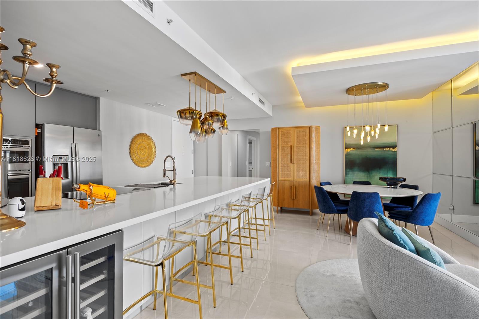 COURTS BRICKELL KEY CONDO - Residential