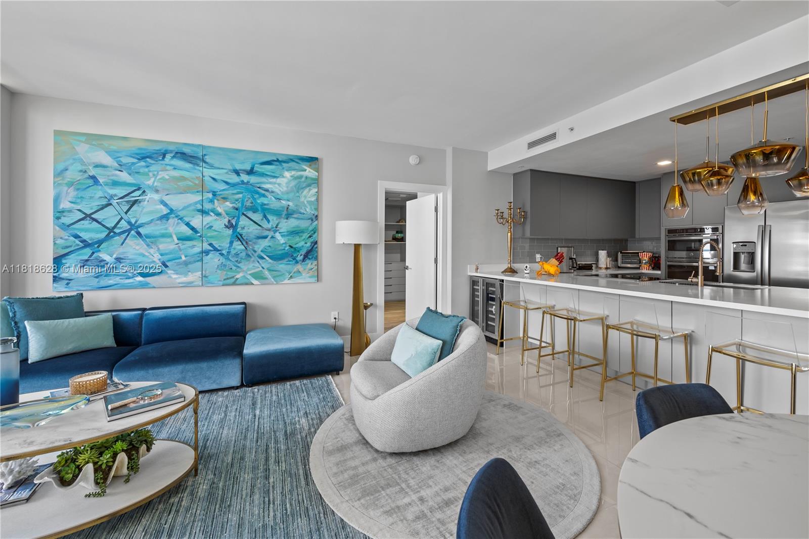 COURTS BRICKELL KEY CONDO - Residential