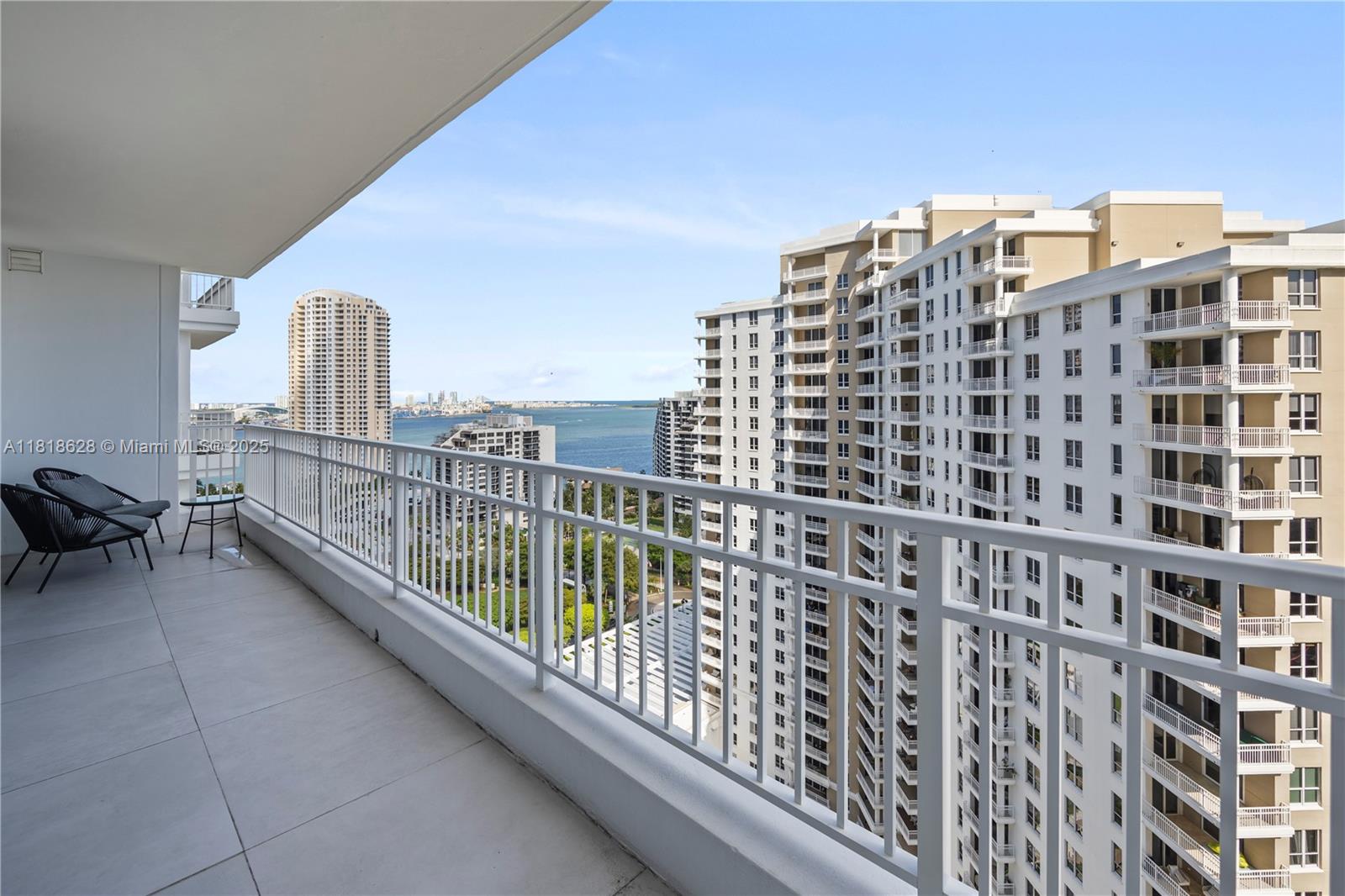 COURTS BRICKELL KEY CONDO - Residential