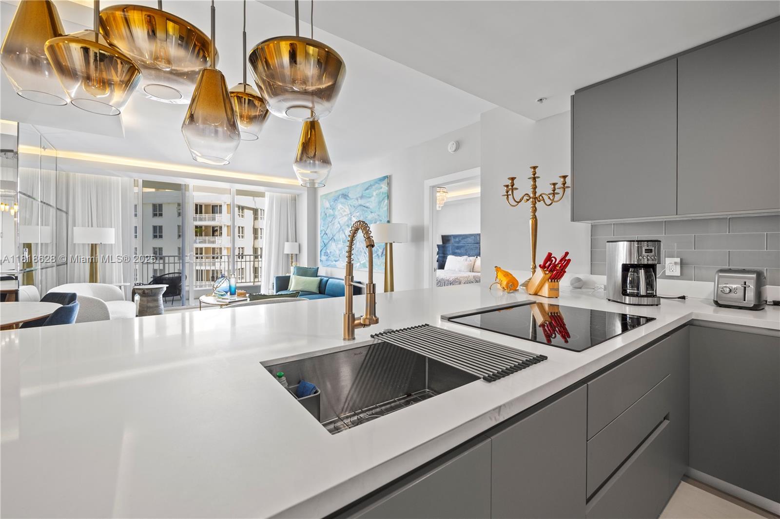 COURTS BRICKELL KEY CONDO - Residential