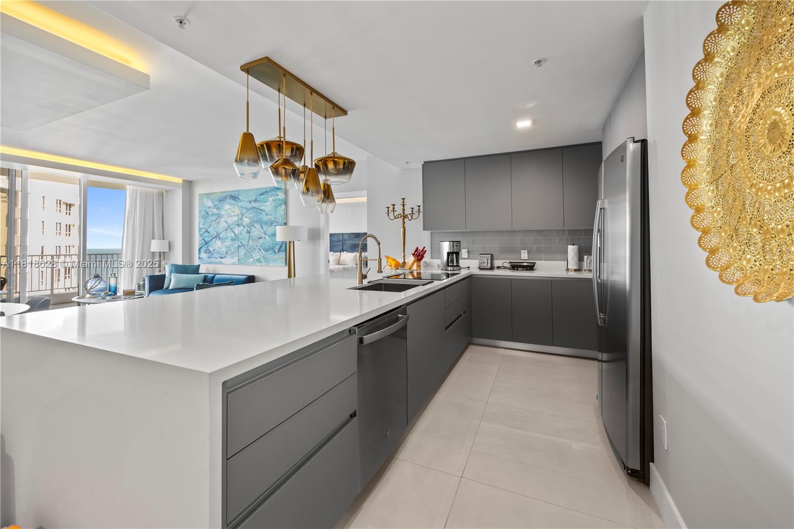 COURTS BRICKELL KEY CONDO - Residential