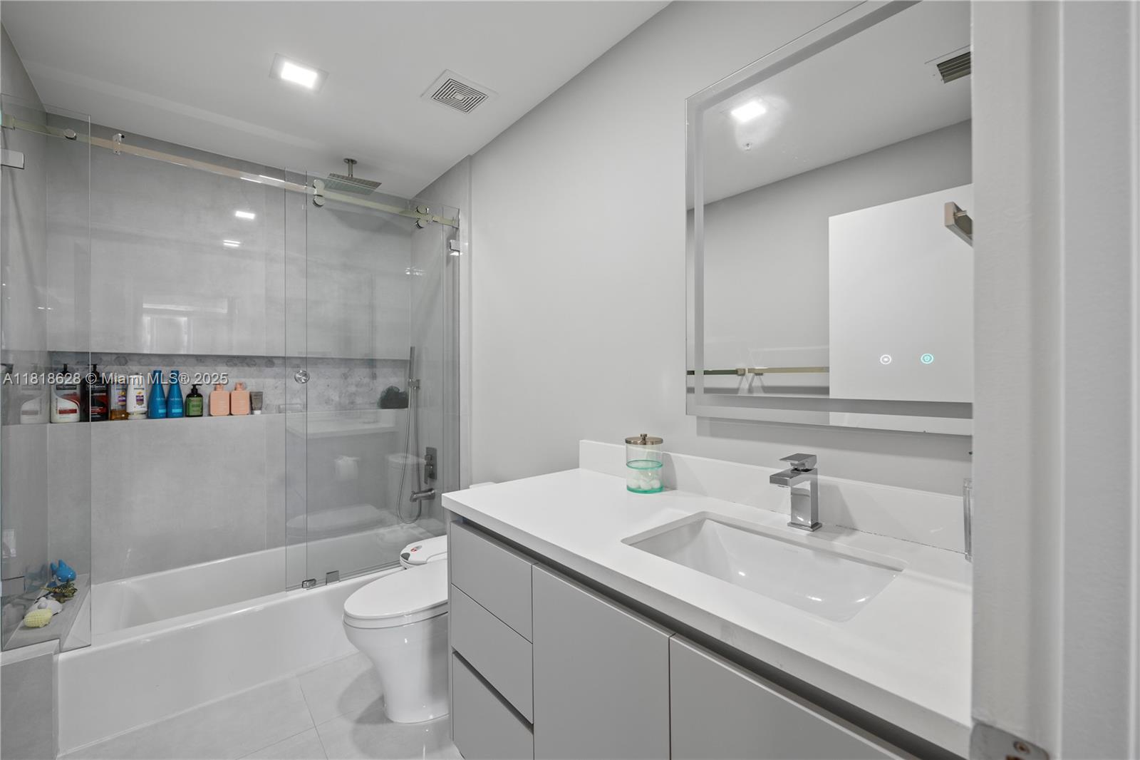 COURTS BRICKELL KEY CONDO - Residential