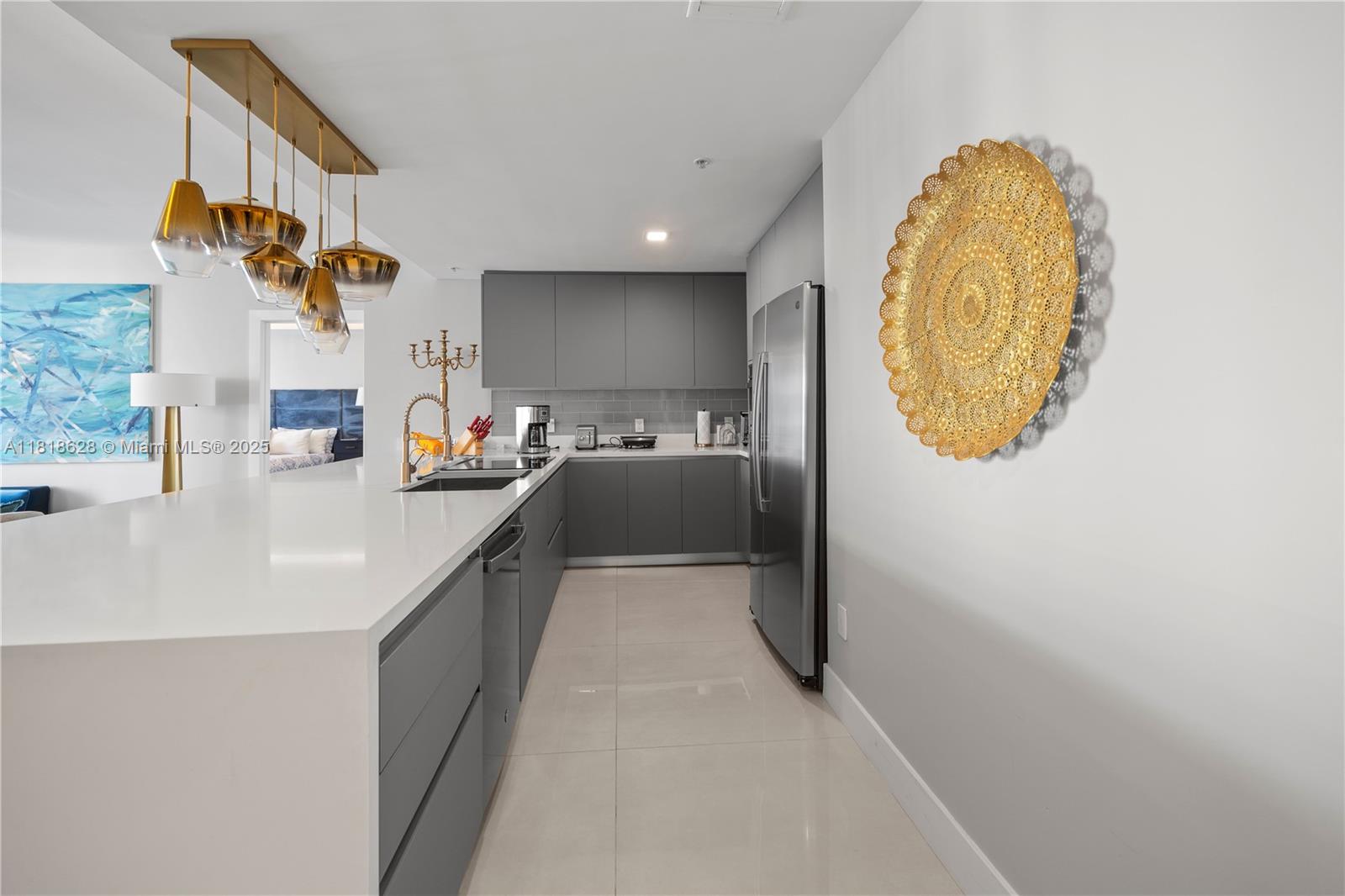 COURTS BRICKELL KEY CONDO - Residential