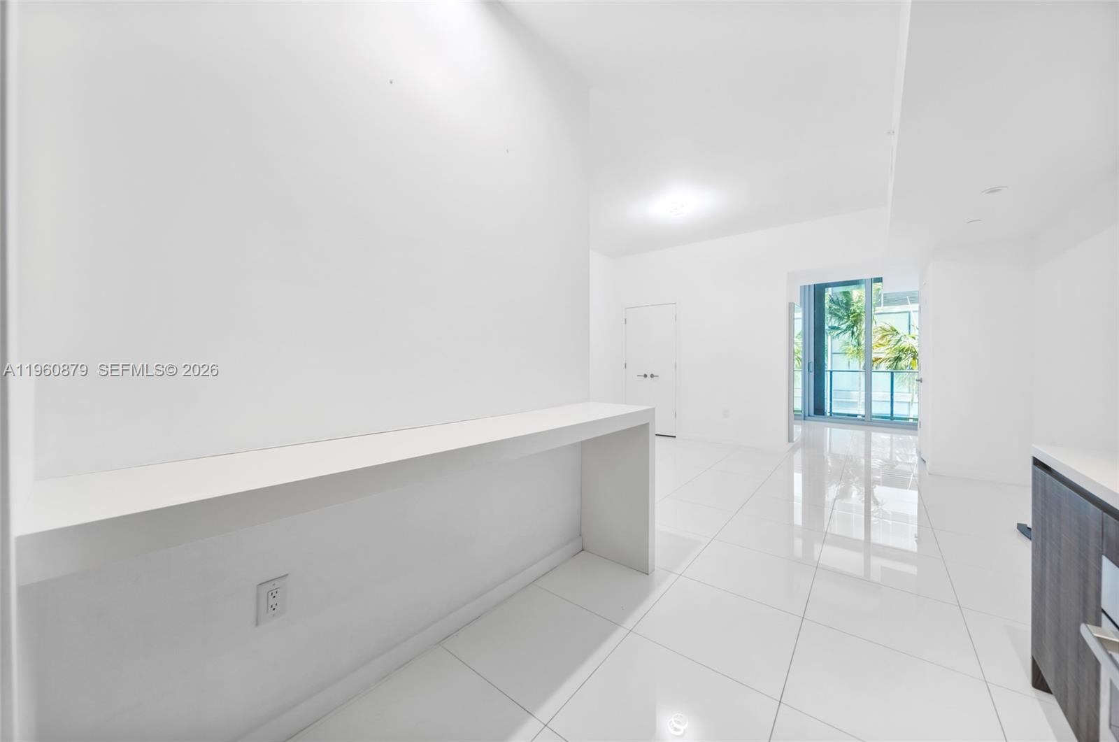 PARAMOUNT MIAMI WORLDCENT - Residential