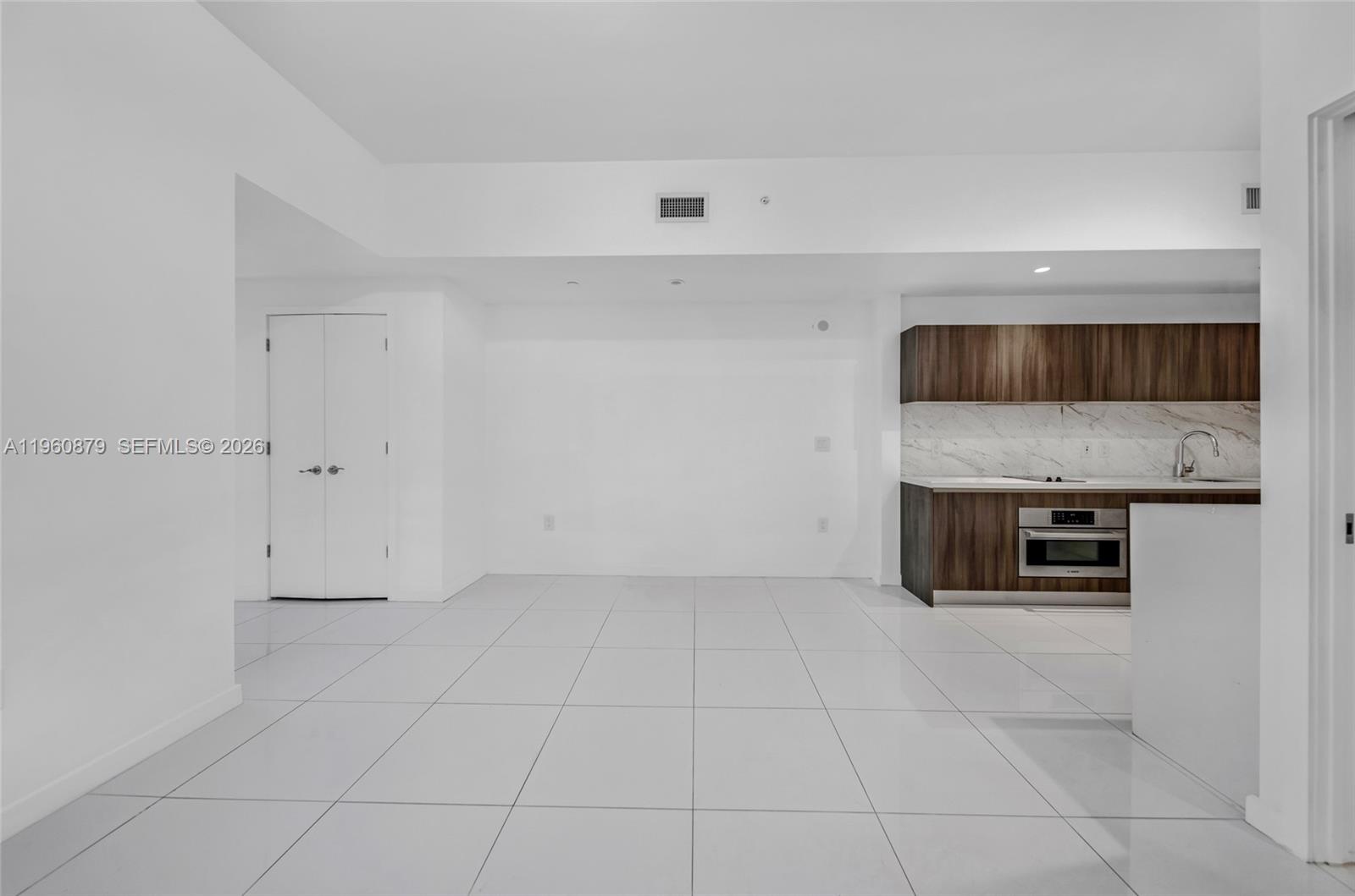 PARAMOUNT MIAMI WORLDCENT - Residential
