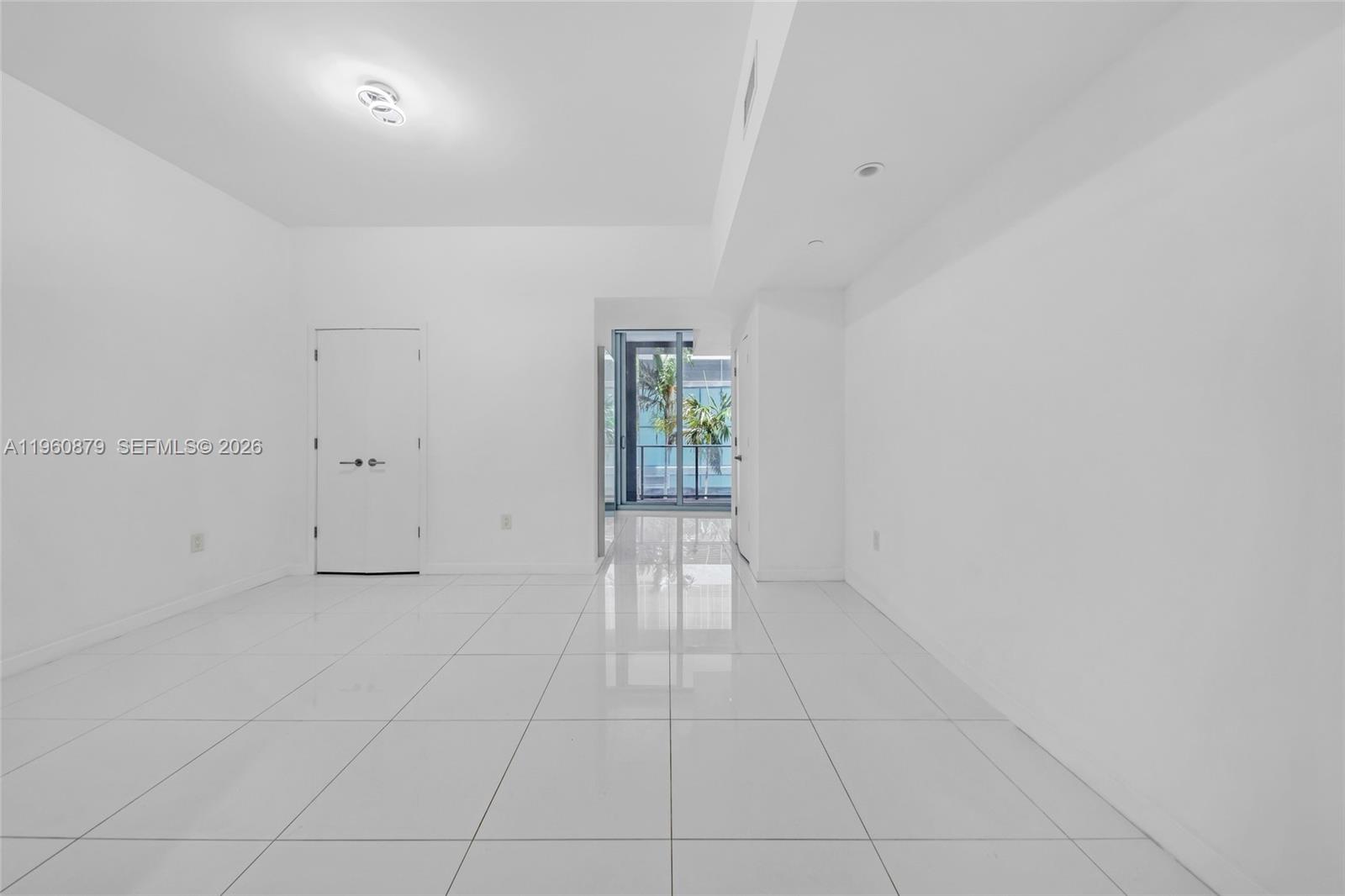 PARAMOUNT MIAMI WORLDCENT - Residential