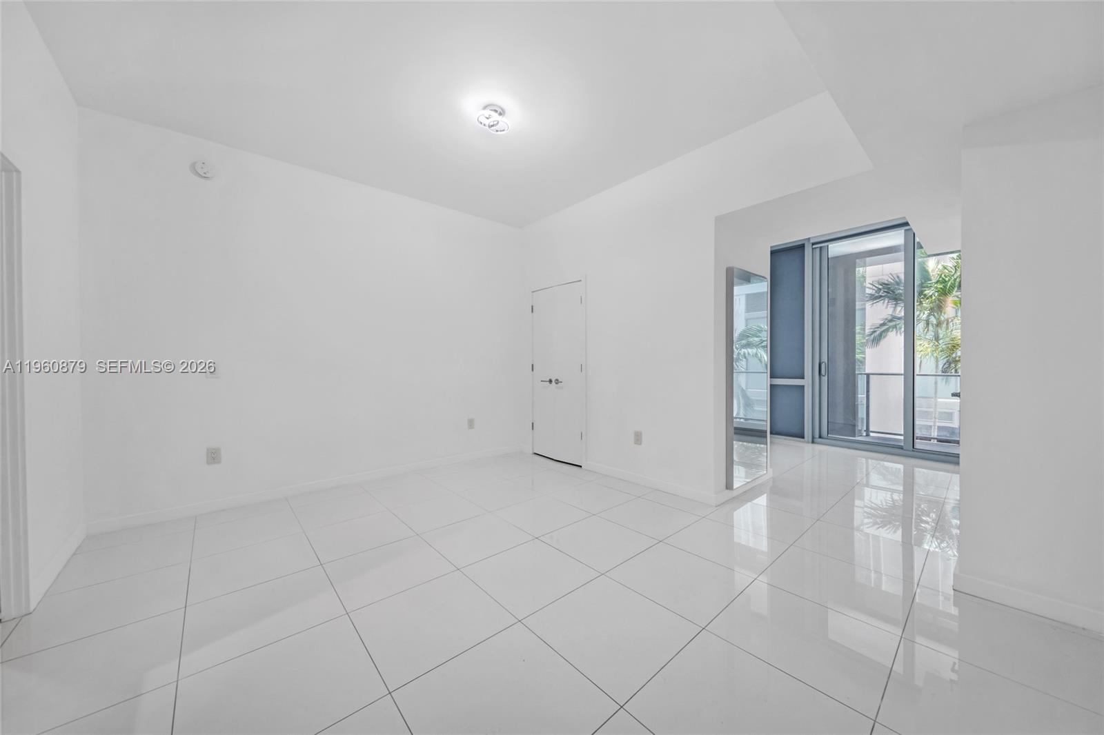 PARAMOUNT MIAMI WORLDCENT - Residential