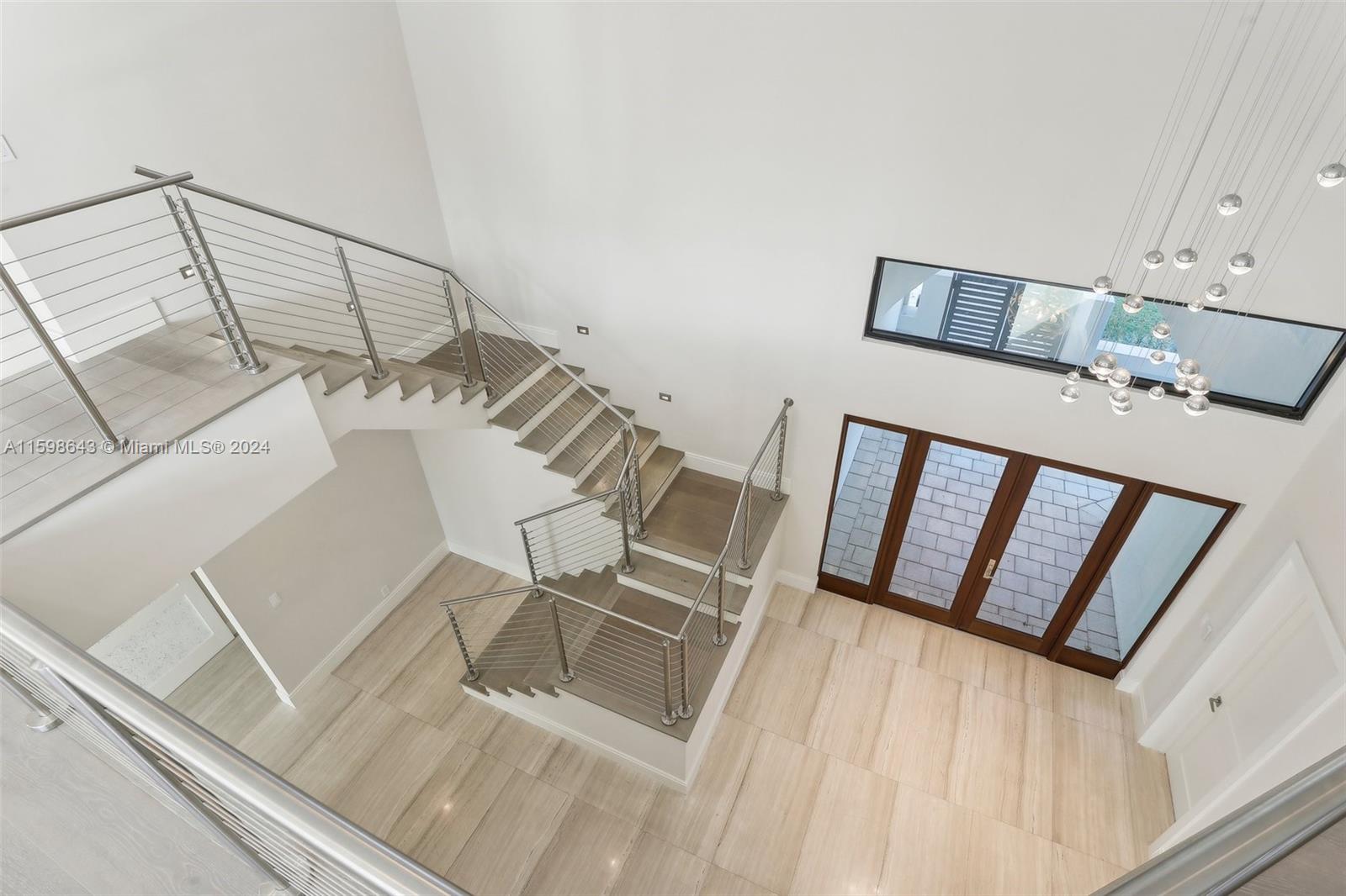 BARCELONA ISLE - Residential