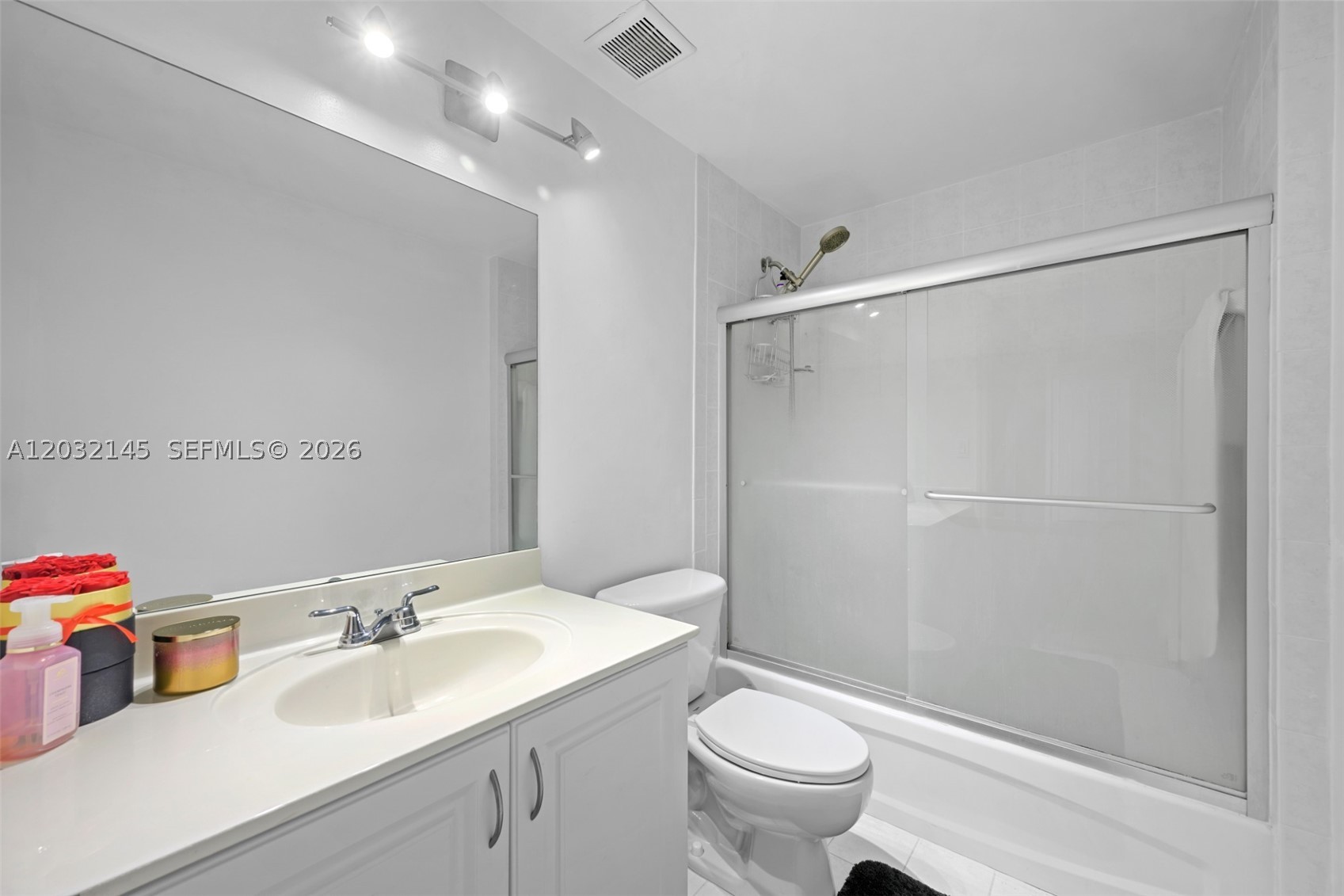 LEJEUNE PLAZA CONDO - Residential Lease