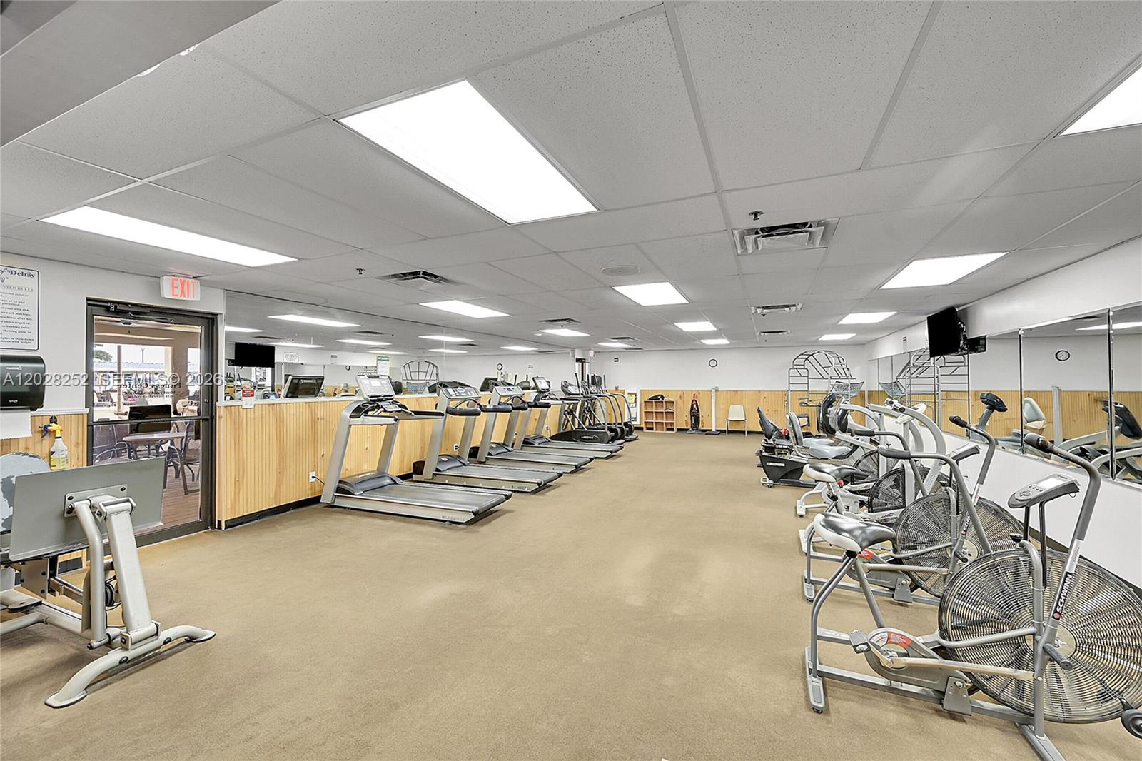 TROWBRIDGE C CONDO - Residential