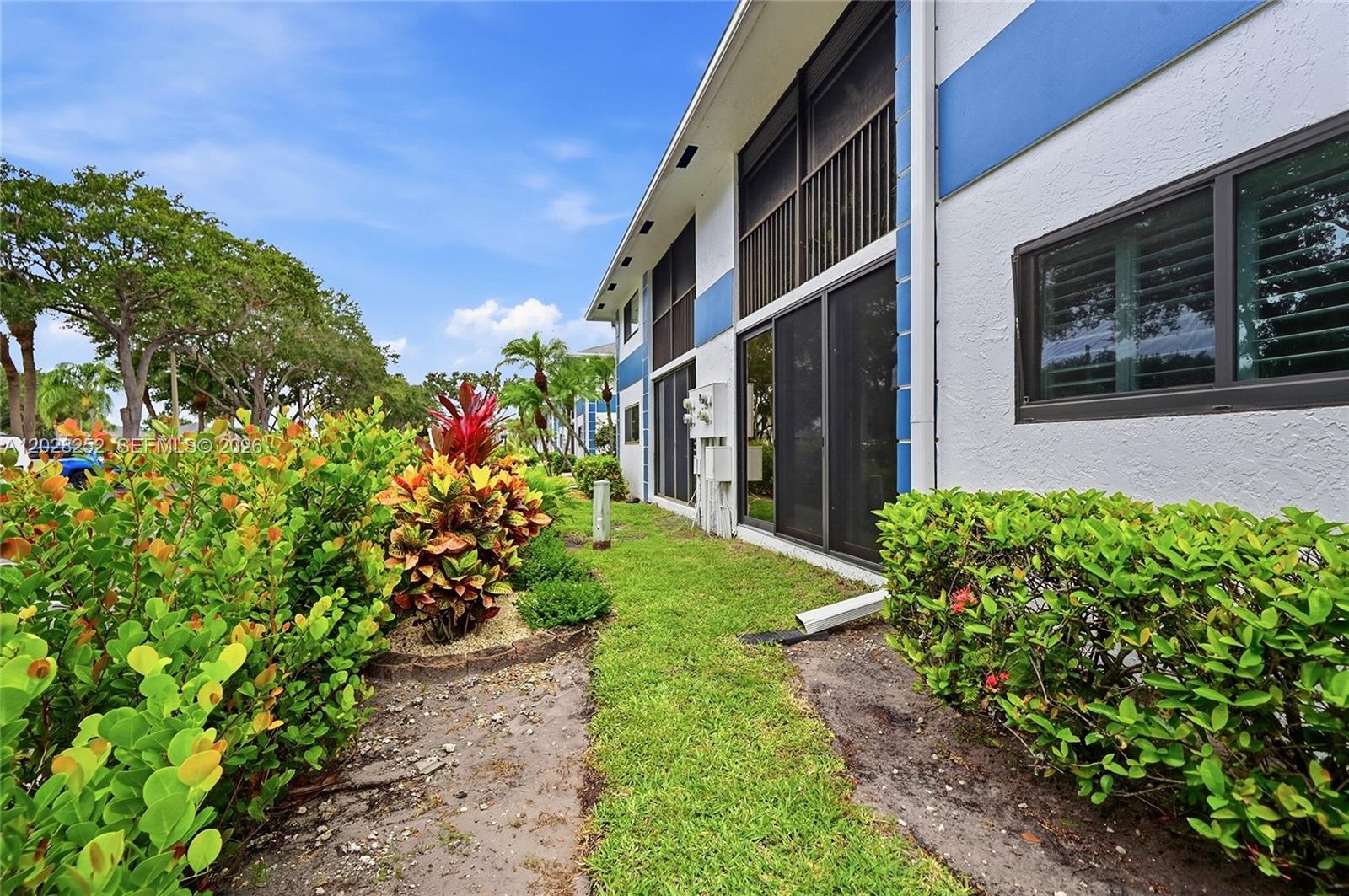 TROWBRIDGE C CONDO - Residential
