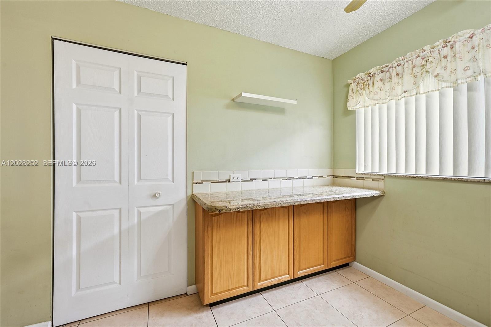 TROWBRIDGE C CONDO - Residential