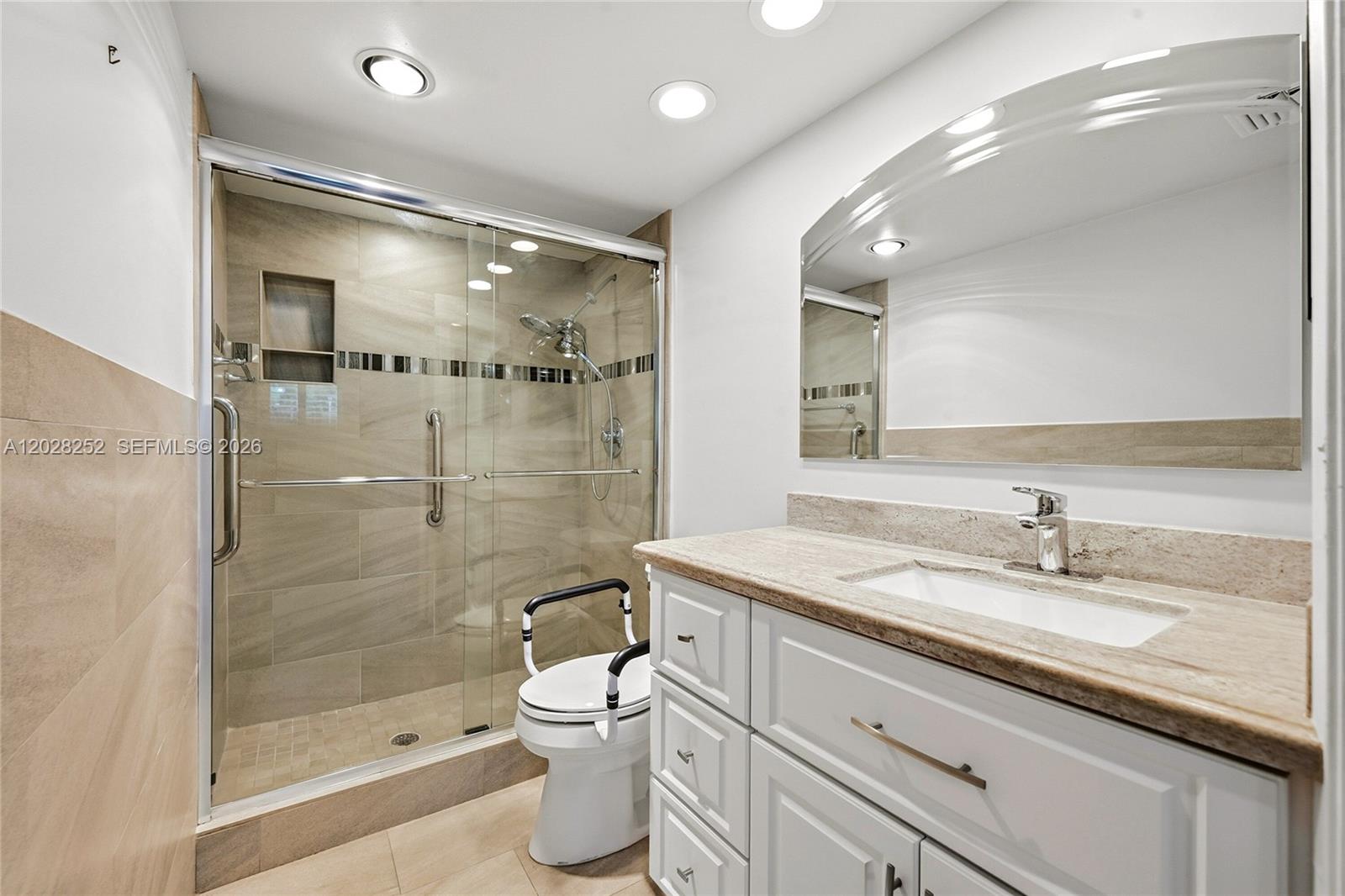 TROWBRIDGE C CONDO - Residential