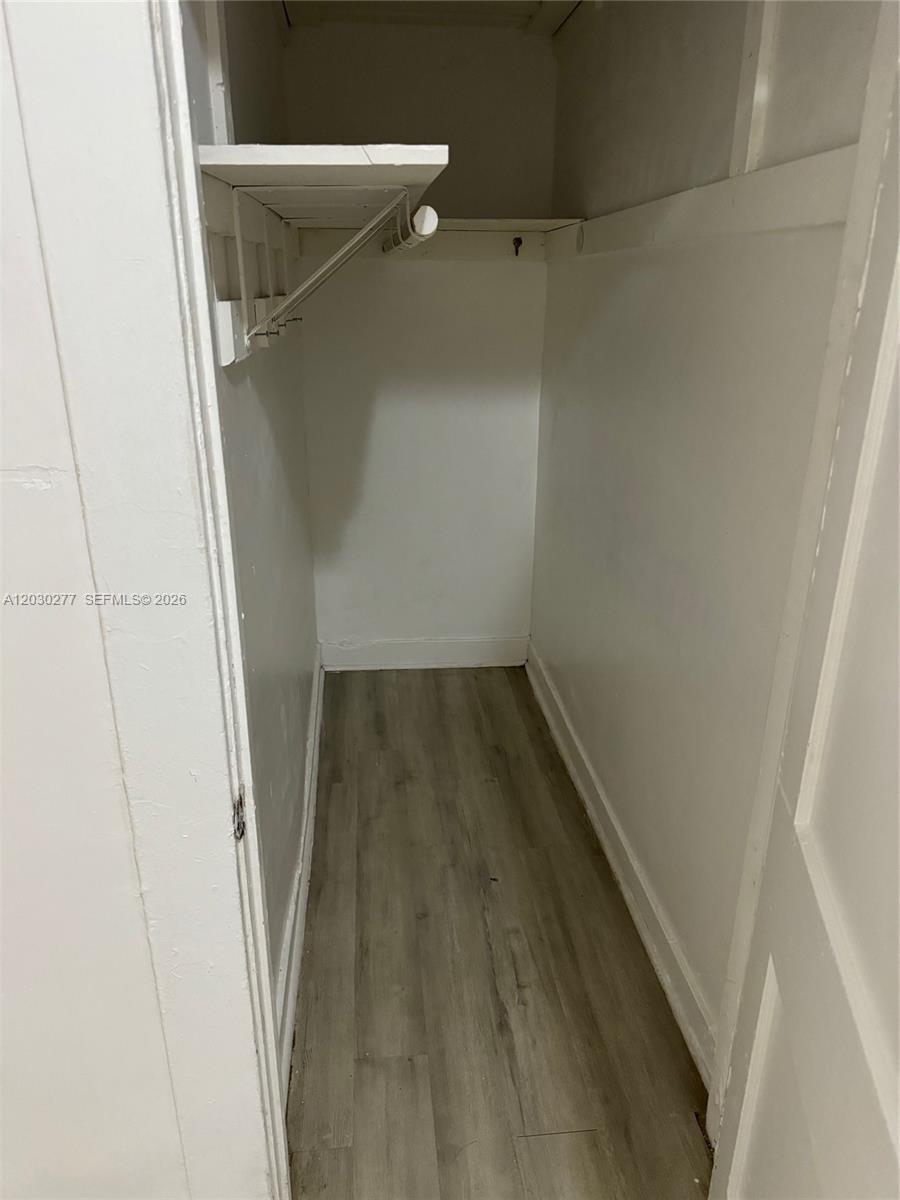LAWRENCE ESTATES LAND COS - Residential Lease