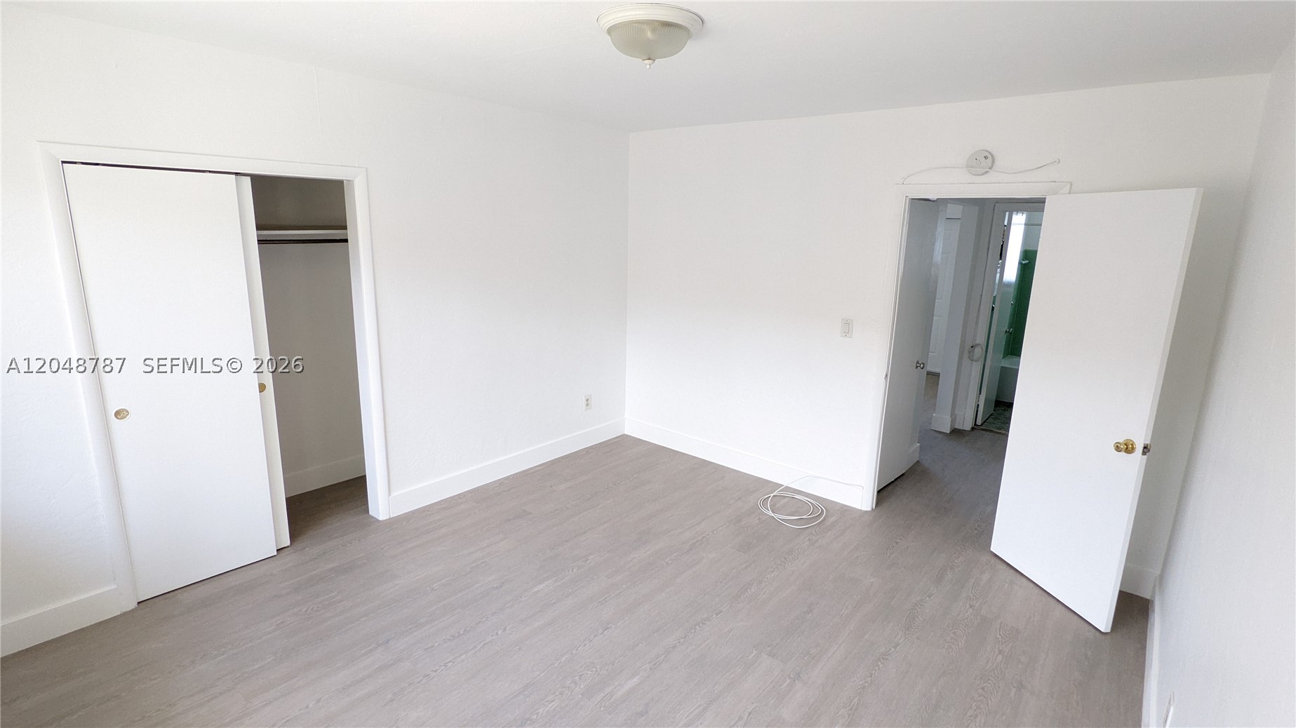 BISCAYNE BCH SUB - Residential Lease