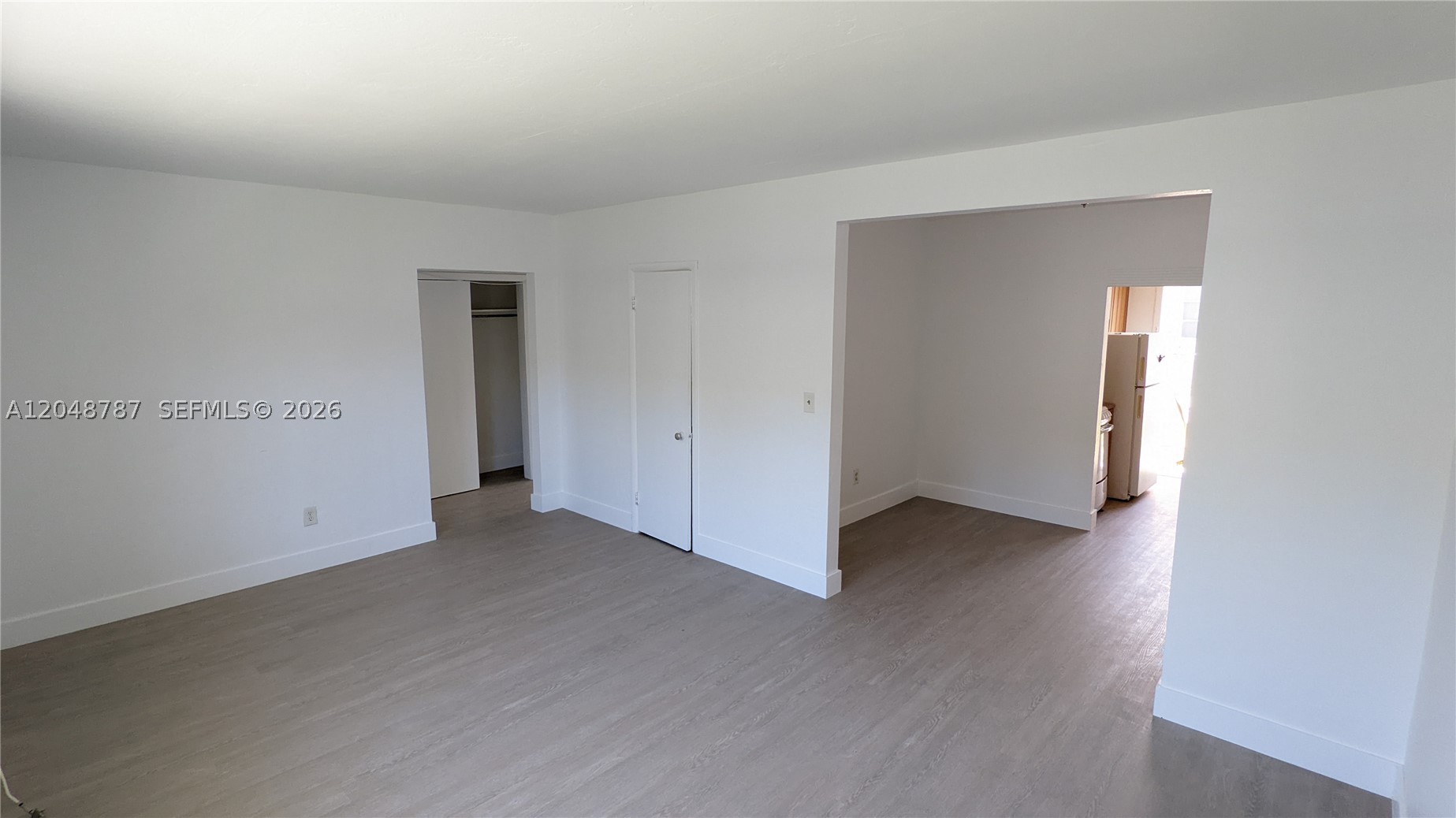 BISCAYNE BCH SUB - Residential Lease