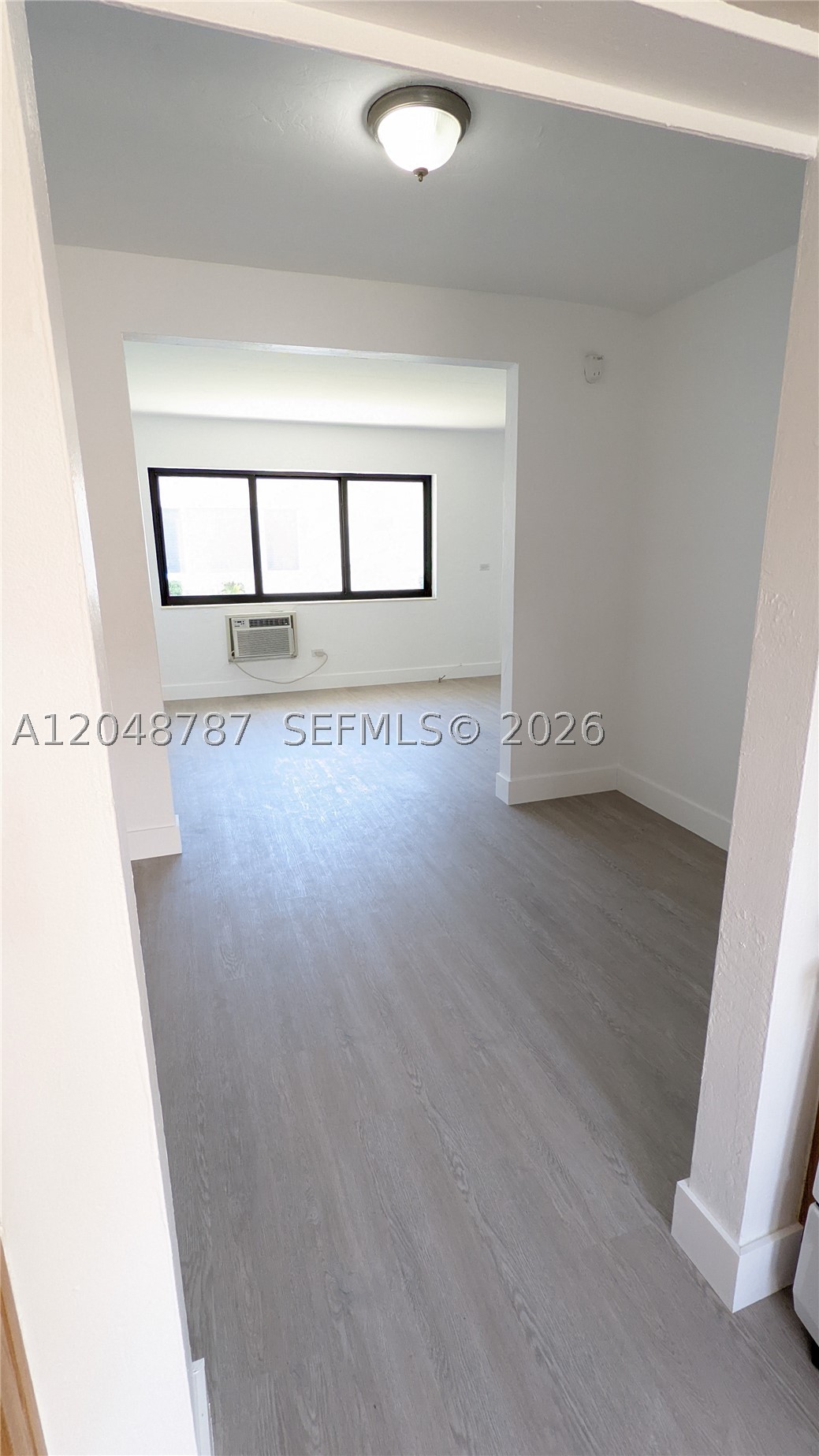 BISCAYNE BCH SUB - Residential Lease
