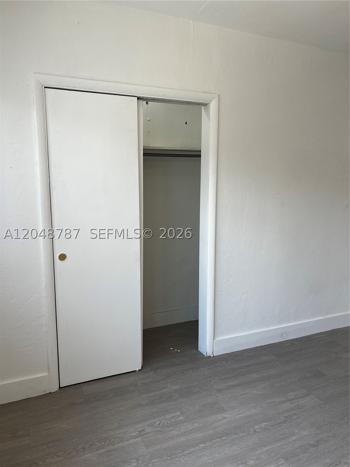 BISCAYNE BCH SUB - Residential Lease