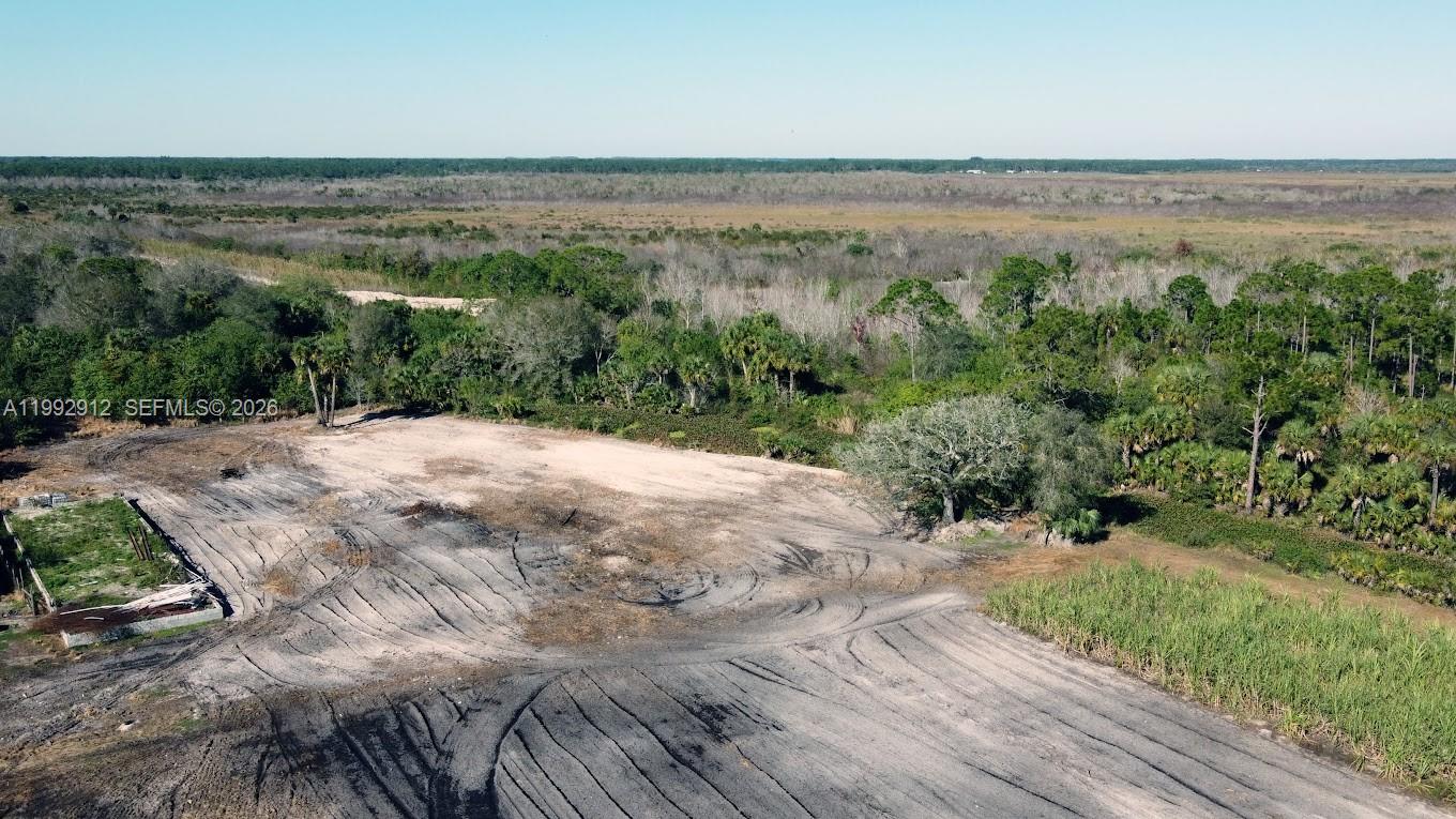 Pioneer Plantation - Land