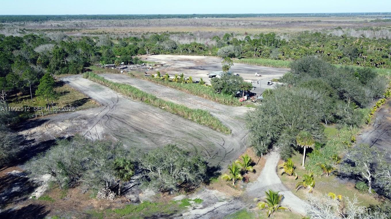 Pioneer Plantation - Land