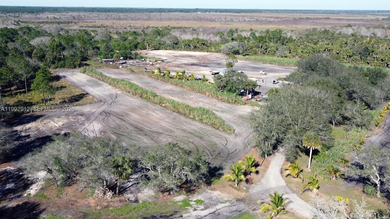 Pioneer Plantation - Land