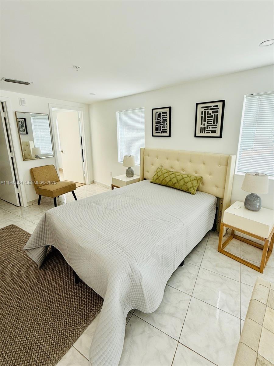 VILAMUR CONDO - Residential
