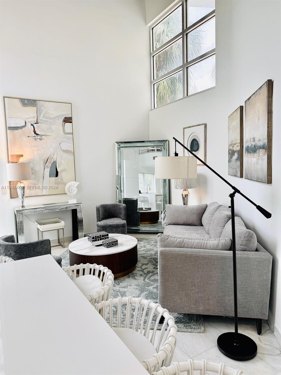VILAMUR CONDO - Residential