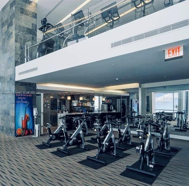 TRUMP ROYALE CONDO - Residential