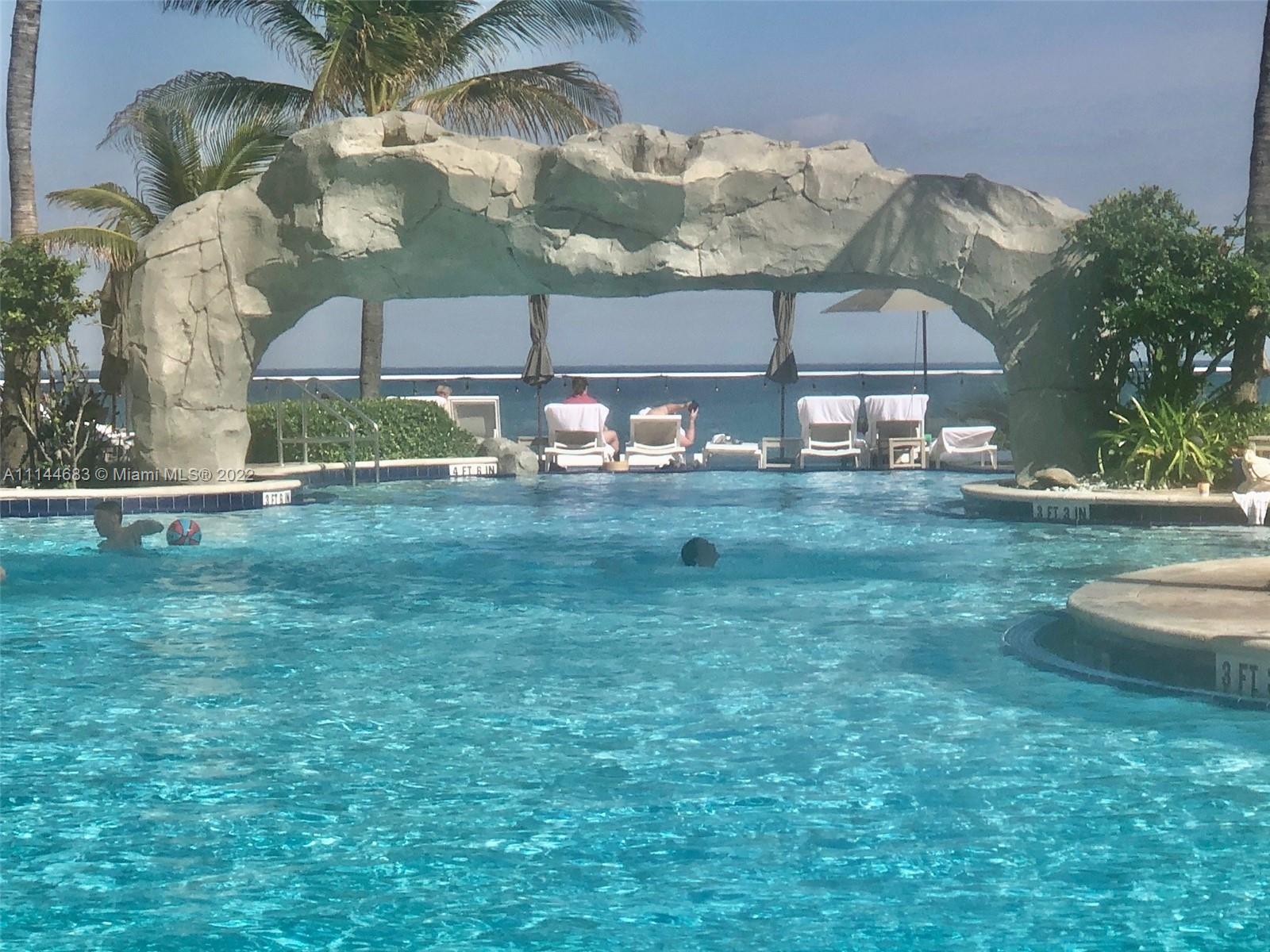 TRUMP ROYALE CONDO - Residential