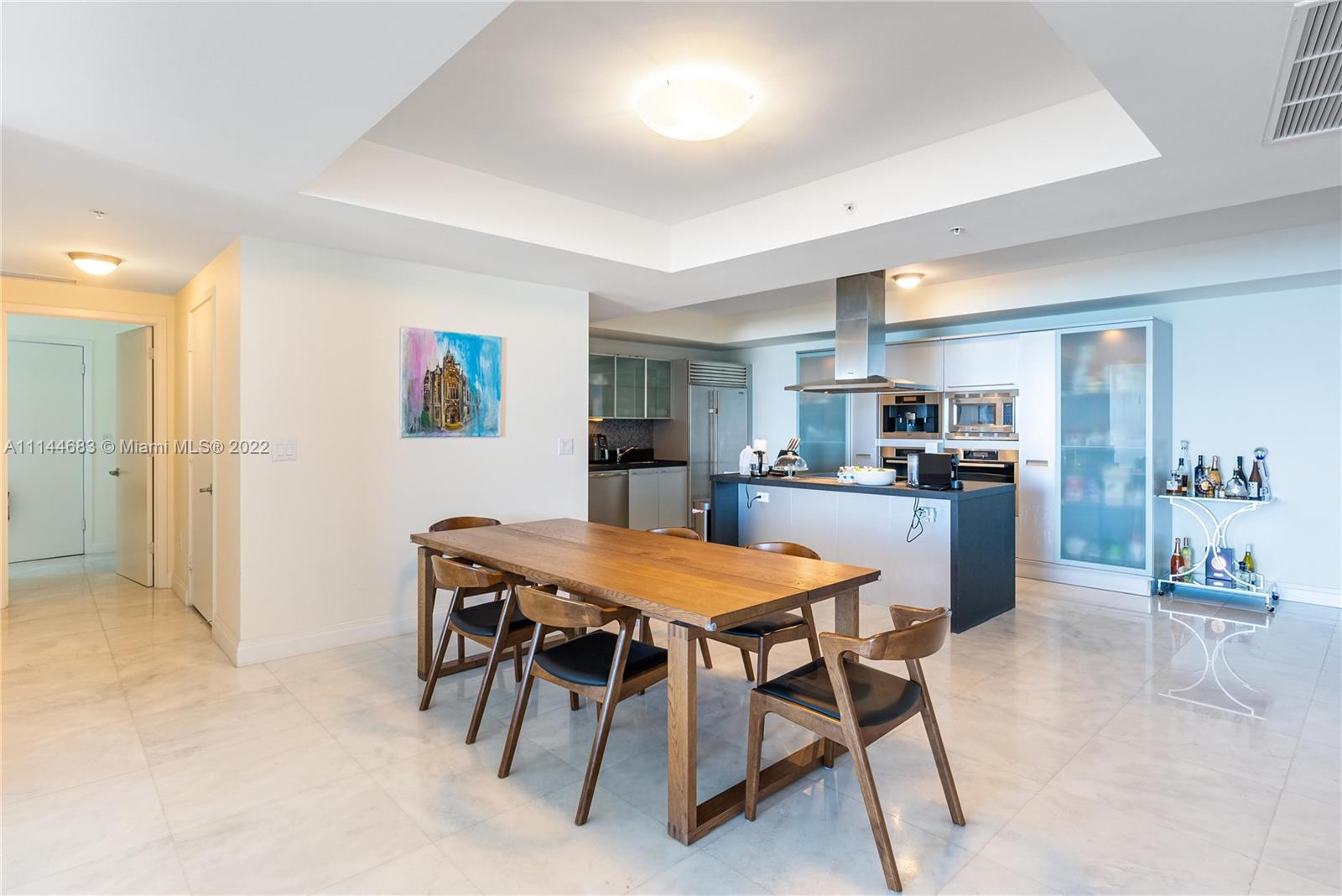 TRUMP ROYALE CONDO - Residential